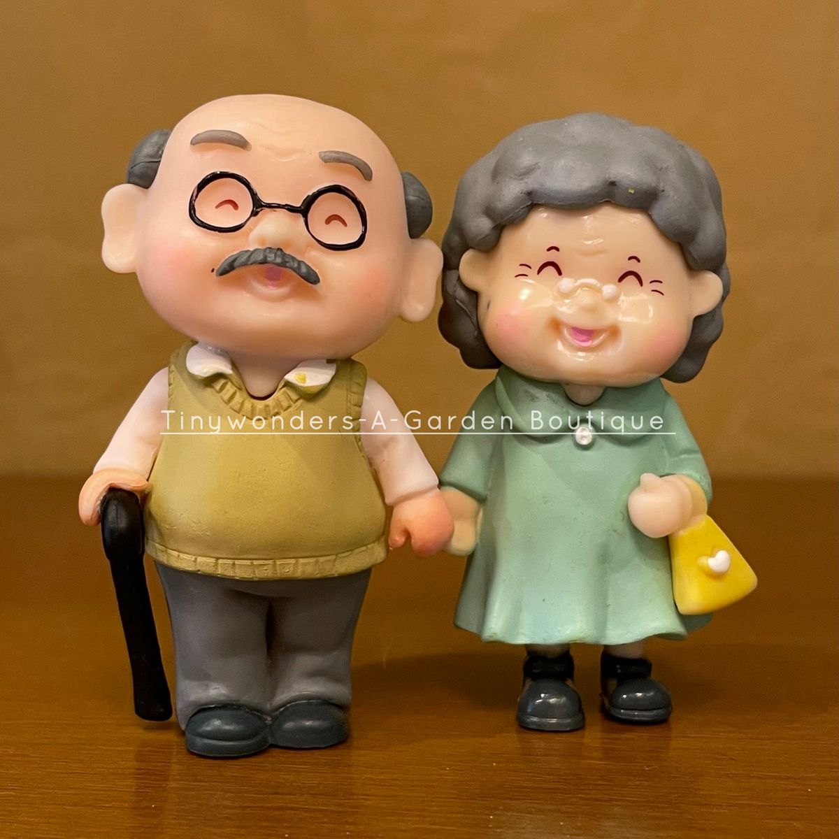 #373 Miniature Old Couple Big (PER PAIR)
