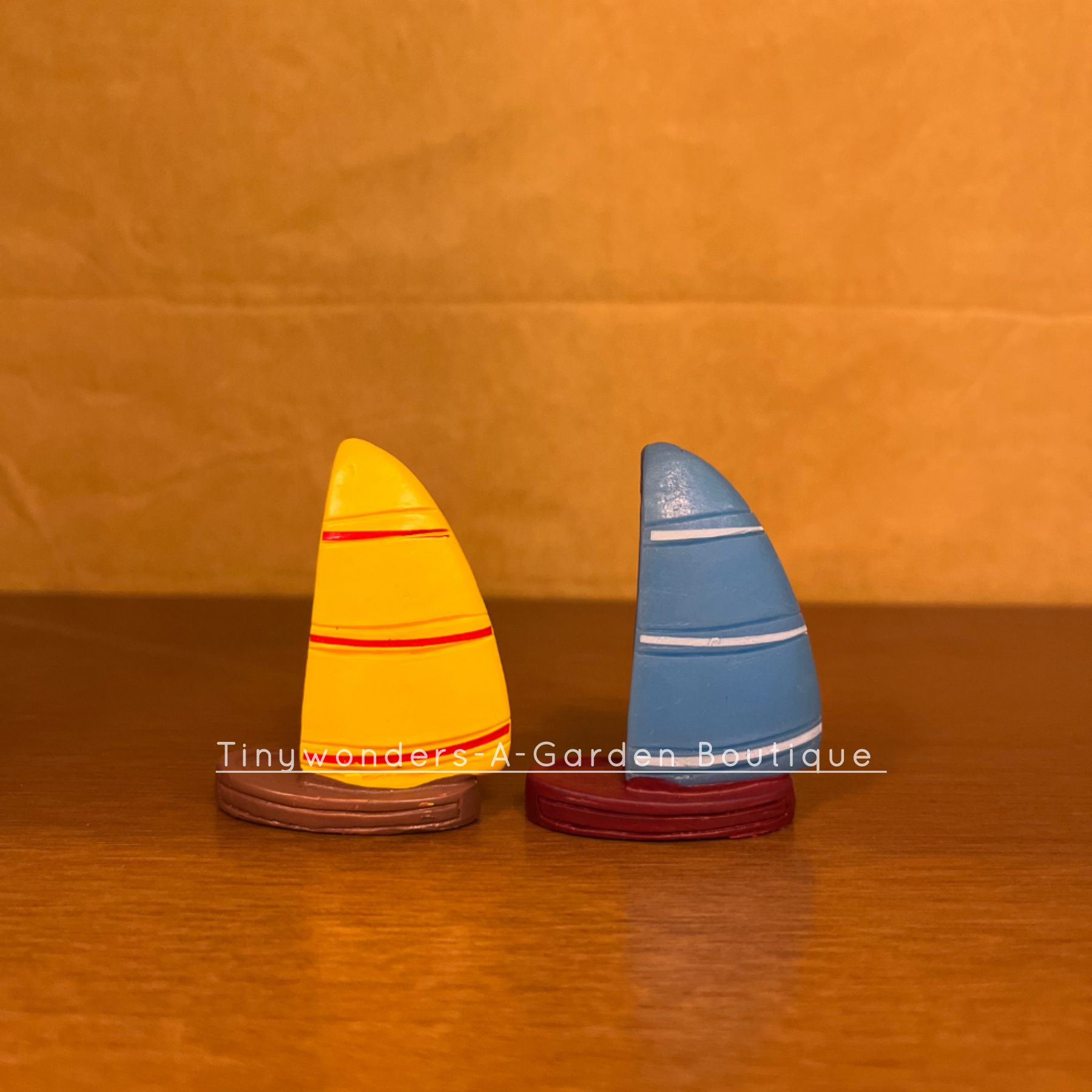 #390 Miniature Boat Big (PER UNIT)