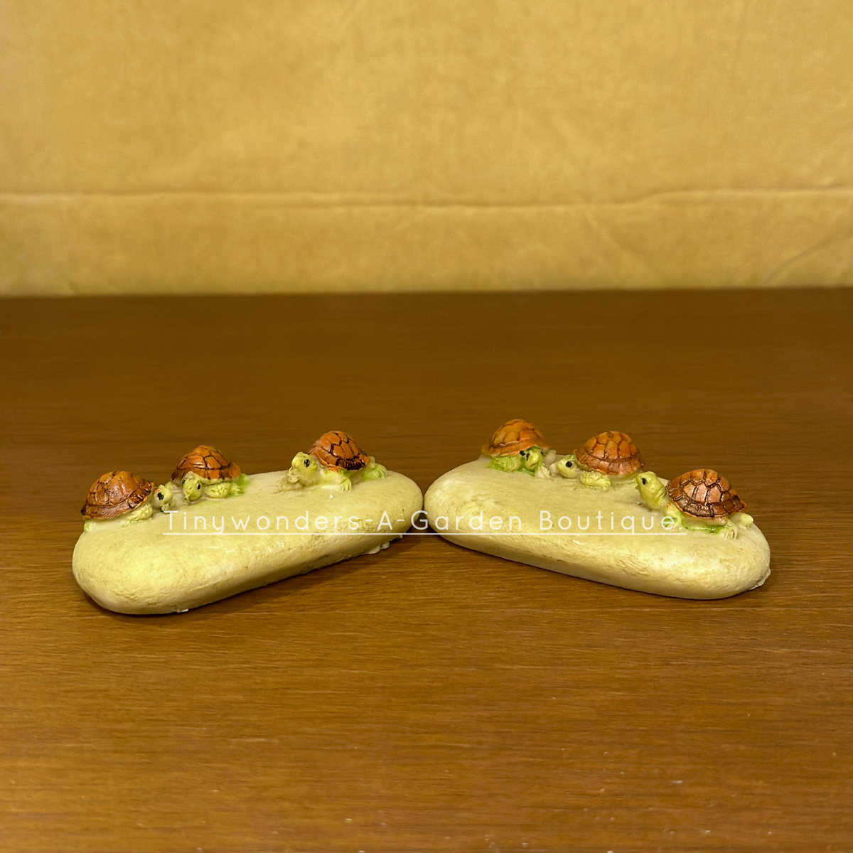 #406 Miniature Turtle on Stone (Per Unit)