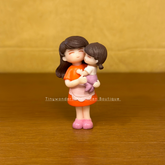 #441 Mom Hugging Baby (Per Unit)