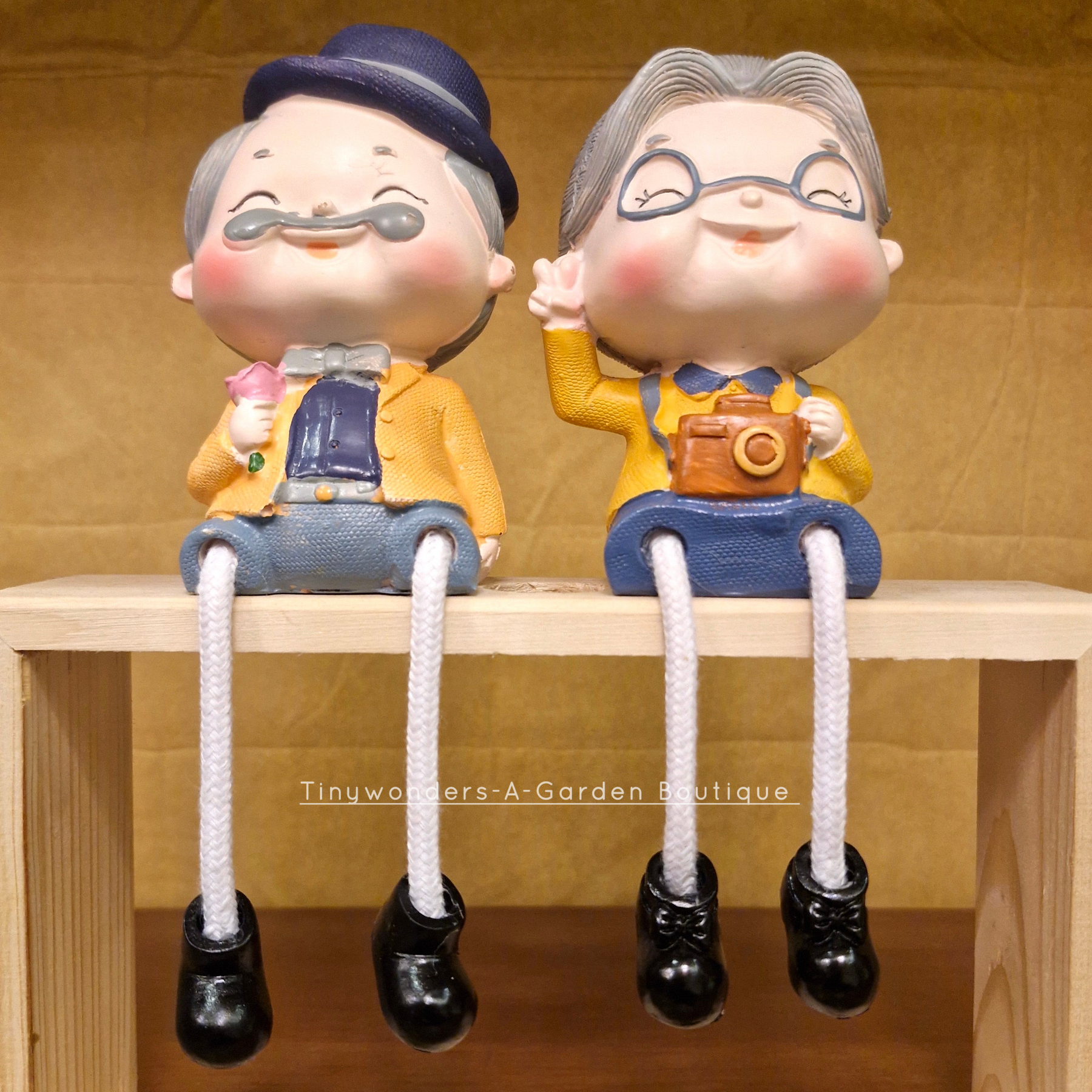 #483 Old Couple (Set of 2)