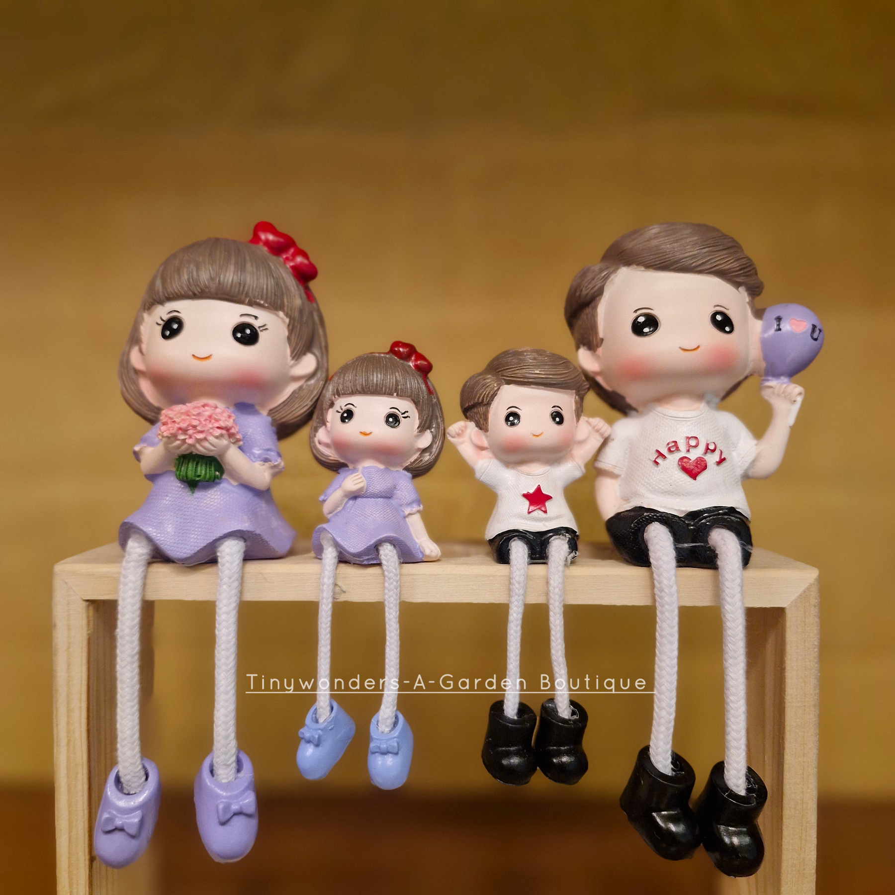 #487 Purple and White Dress Family (Set of 4)