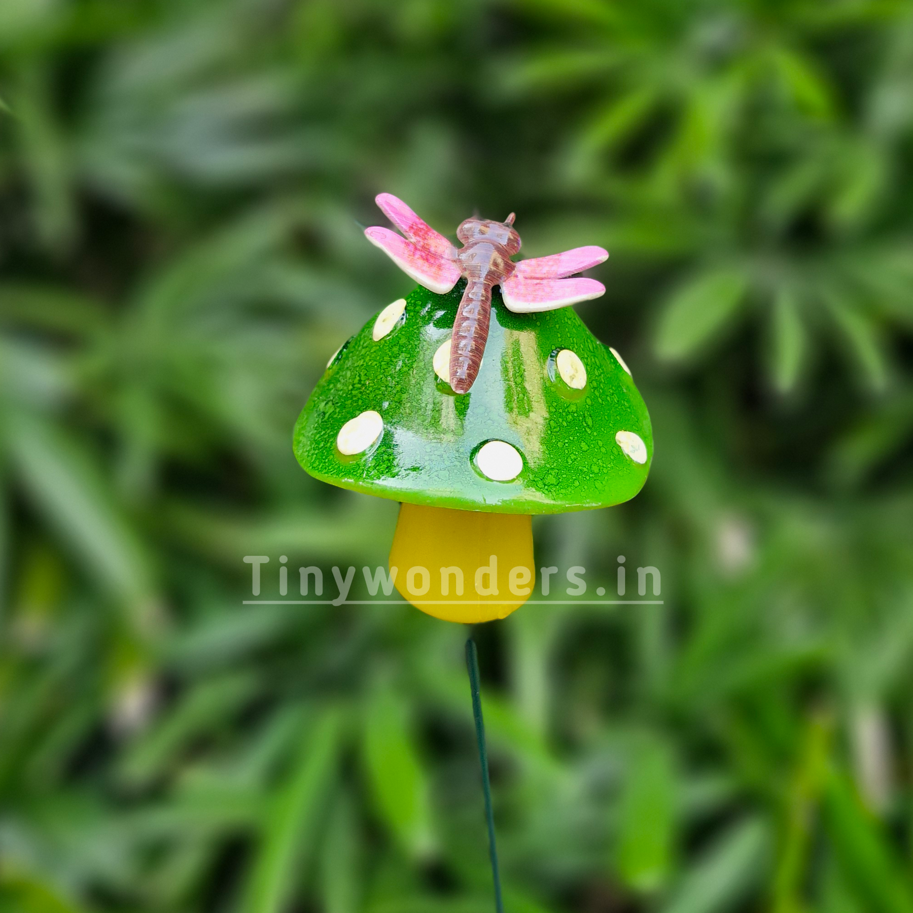#S01 Mushroom Garden Stick ( Set Of 2) random colour