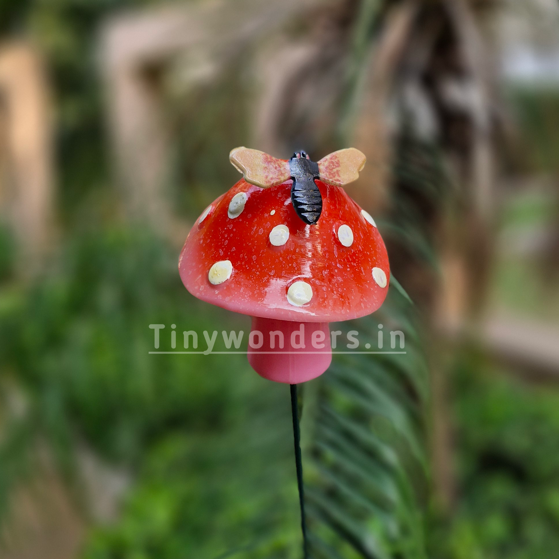 #S01 Mushroom Garden Stick ( Set Of 2) random colour