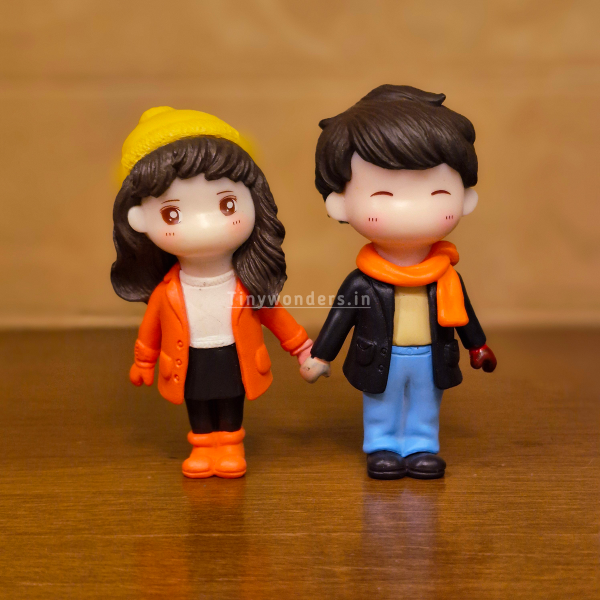 #326 Christmas Miniature Winter Couple (PER PAIR) Random Colour