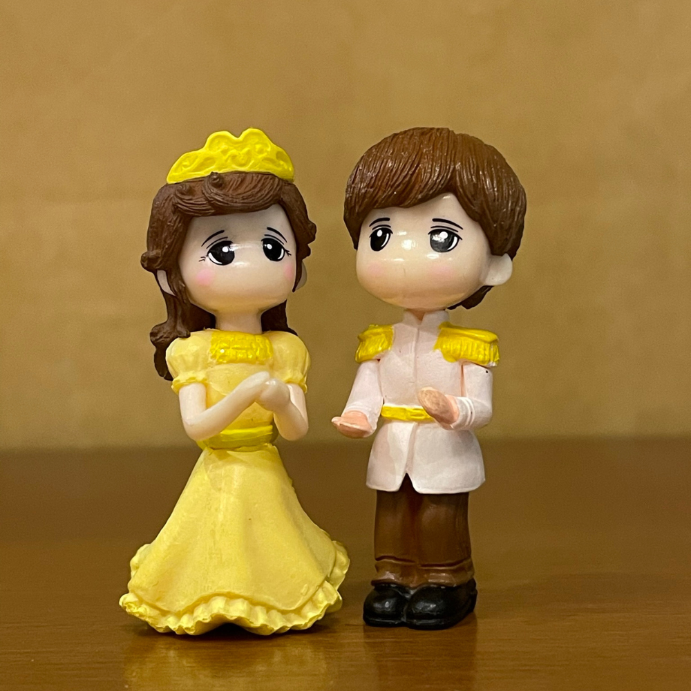 #063 Yellow Dress Couple (PER PAIR)