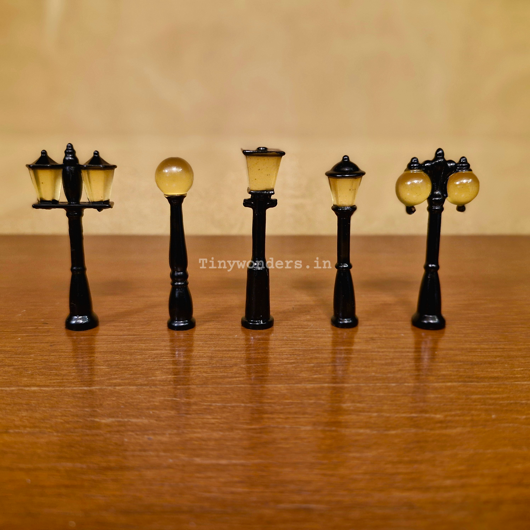 #674 Miniature New Street Light ( Set Of 5 )