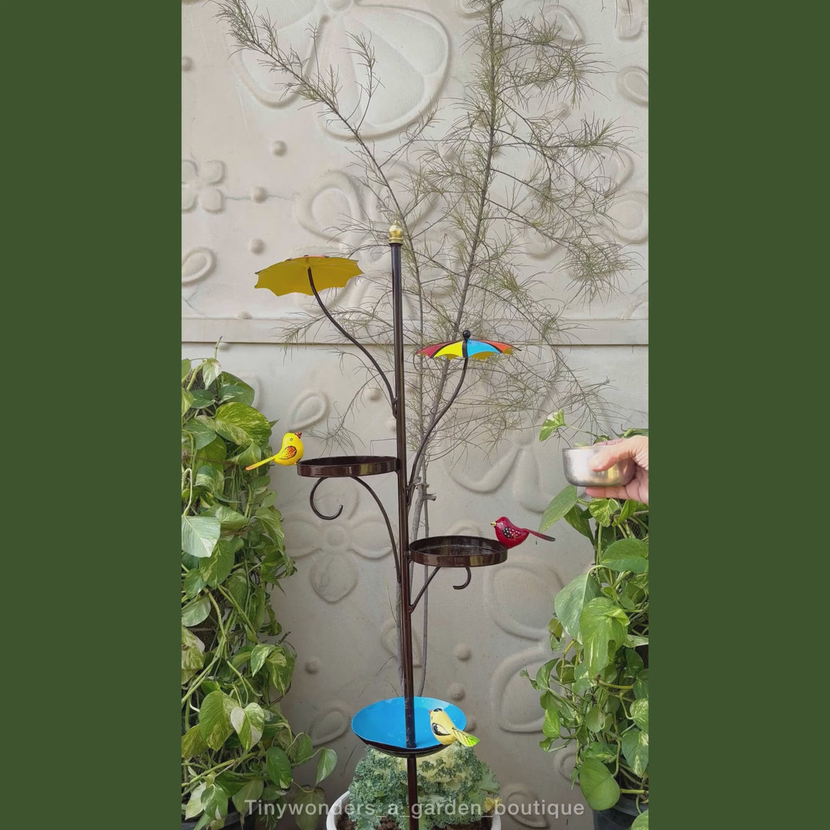 Metal umbrella bird feeder